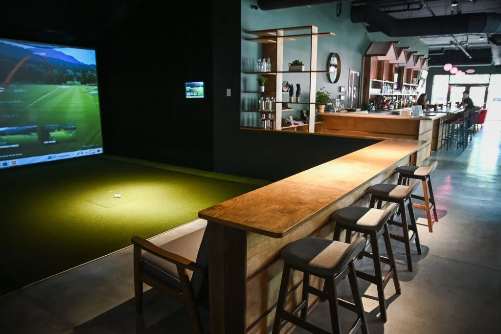 Golf simulator lounge