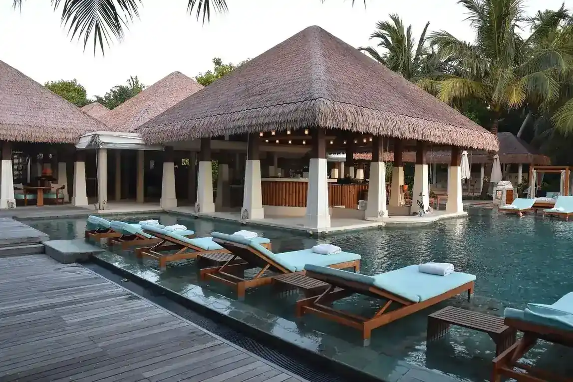 Piscine adultes luxe